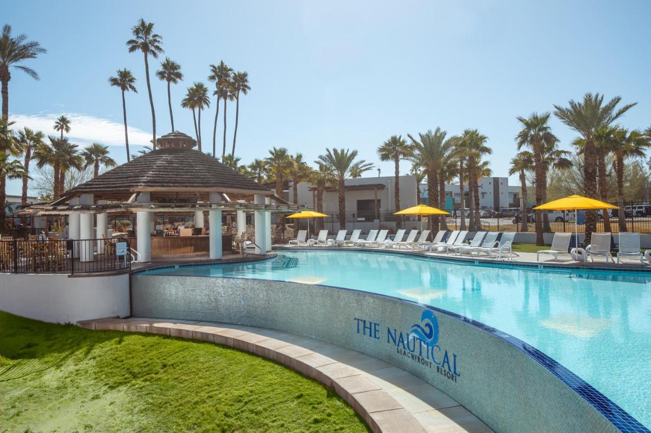 לייק הבאסו סיטי The Nautical Beachfront Resort מראה חיצוני תמונה