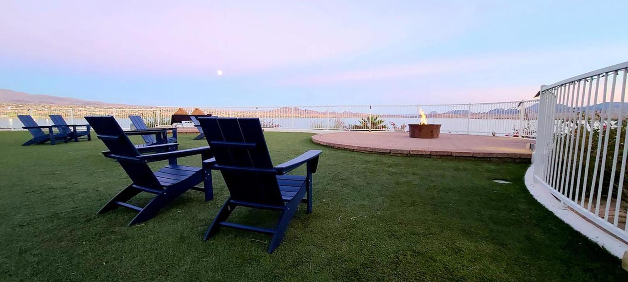 לייק הבאסו סיטי The Nautical Beachfront Resort מראה חיצוני תמונה